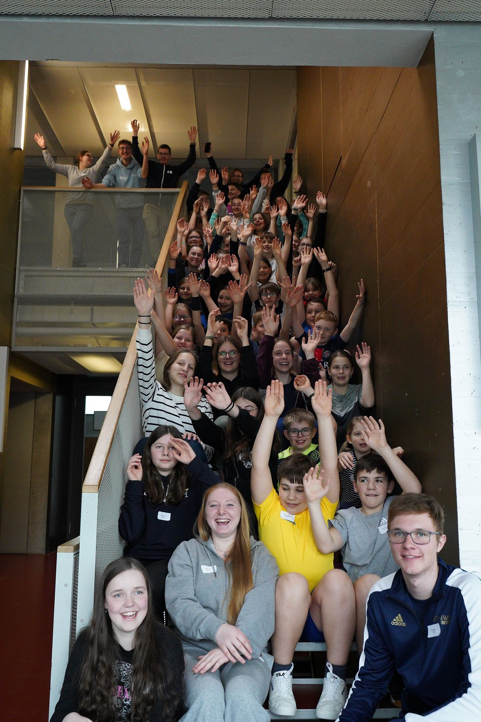  BuenzenPRMinifestbb20250315 1326 A7303202