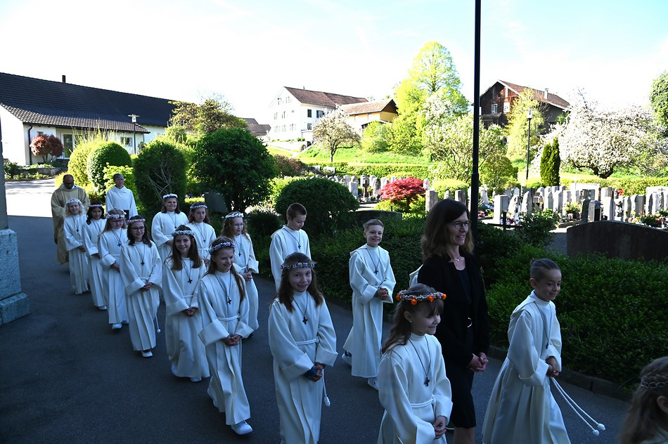  Buenzenbb240414 Erstkommunion Boswil (10)